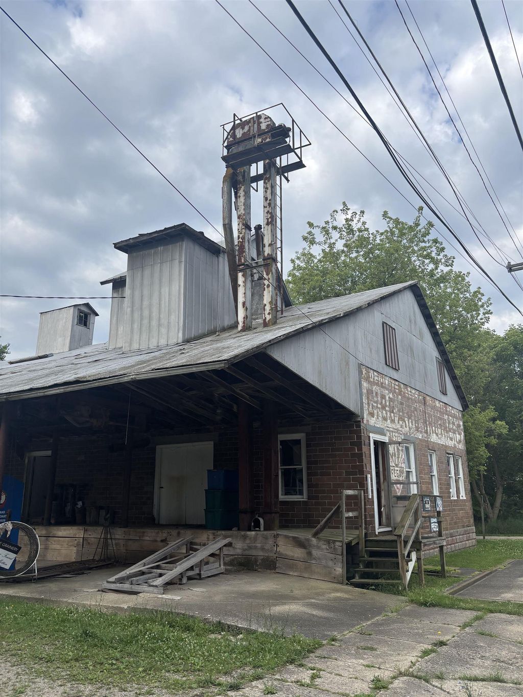 505 W 4th, Imlay City city