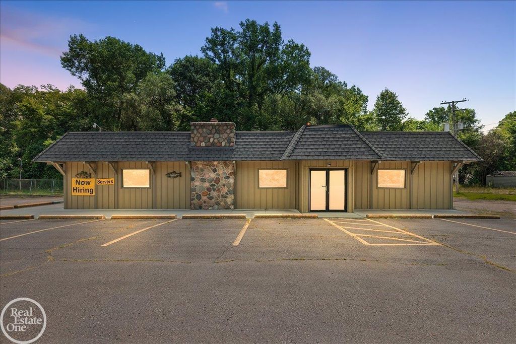 60730 Van Dyke Ave, Washington township