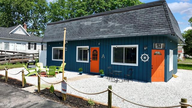1401 Saint Clair Blvd, Algonac