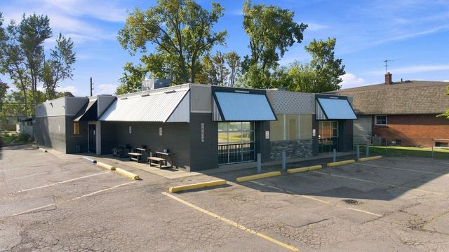 36434 Groesbeck Hwy, Clinton Township