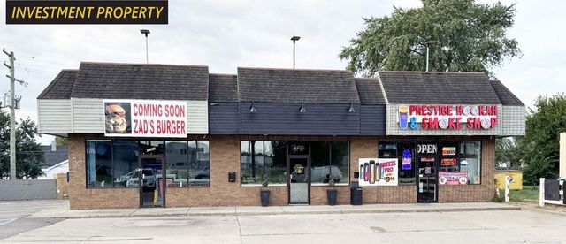 21396 Cass Ave, Clinton Township