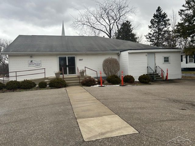 3317 Lapeer Rd, Saginaw
