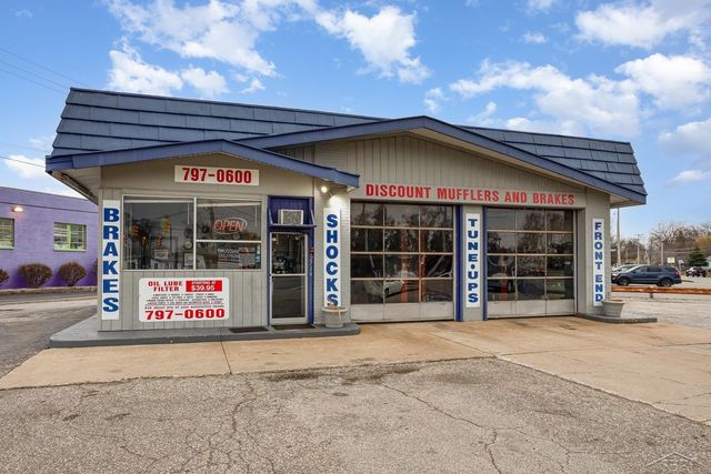 2714 Bay Rd, Saginaw