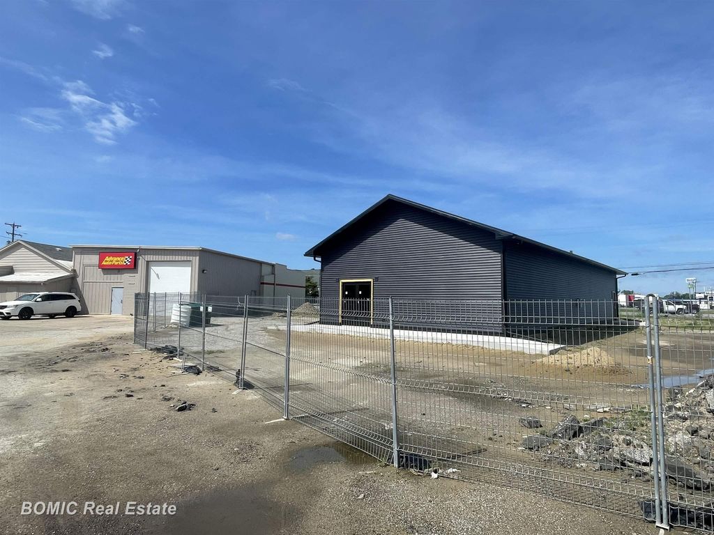 12041 Dixie Hwy, Birch Run township