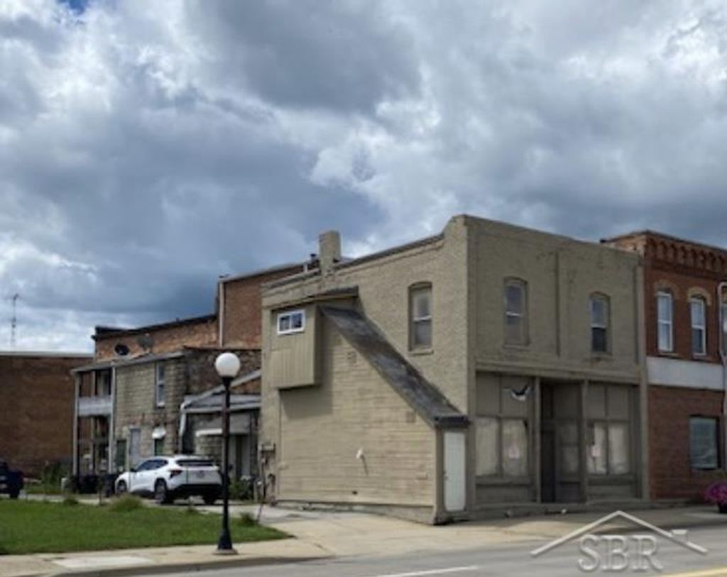 106 E Adrian, Blissfield village