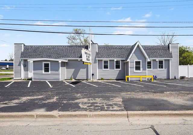 5463 Dixie Hwy, Saginaw