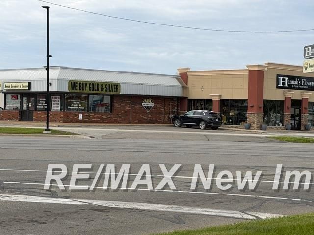 1602 S Saginaw Rd, Midland