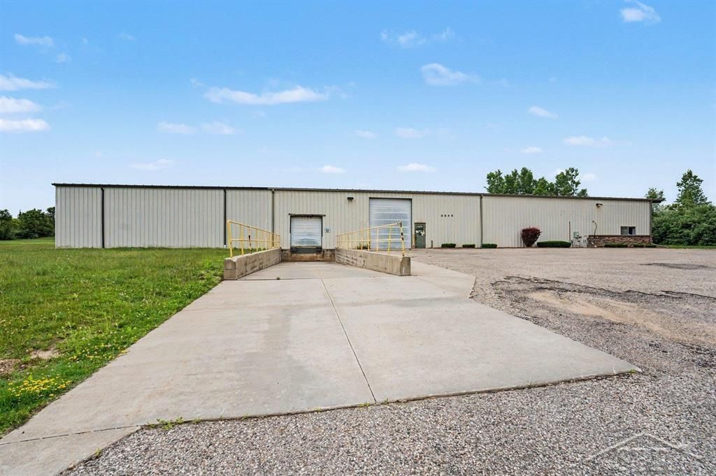 5846 Venture Way, Union charter township