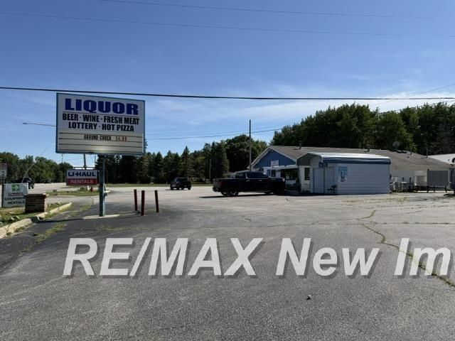 503 N Huron Rd, Linwood