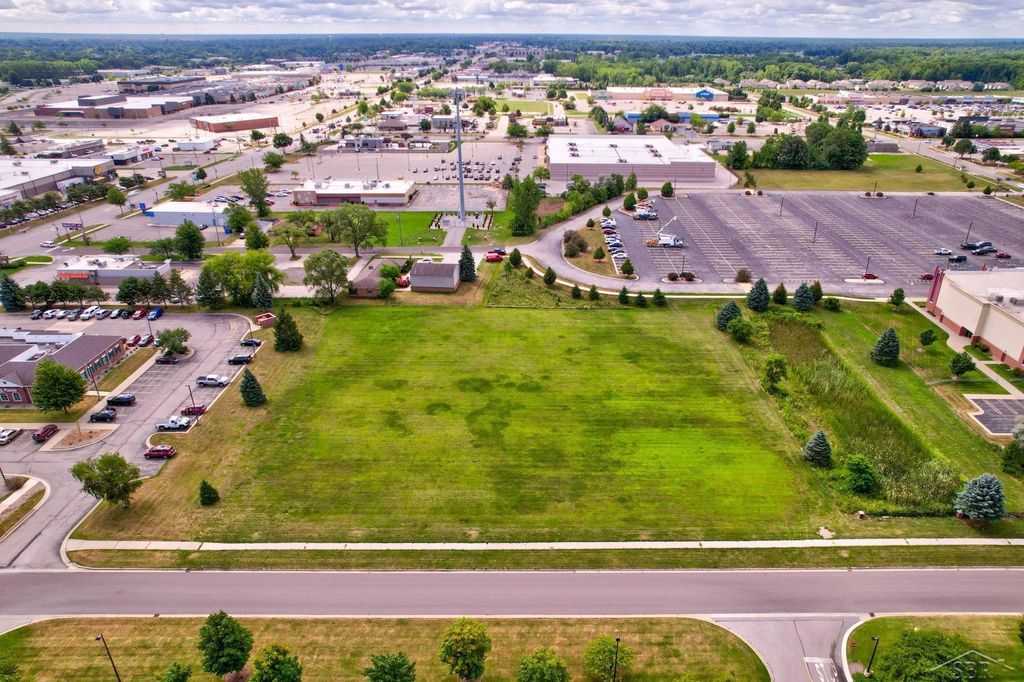 Bueker Dr, Kochville township