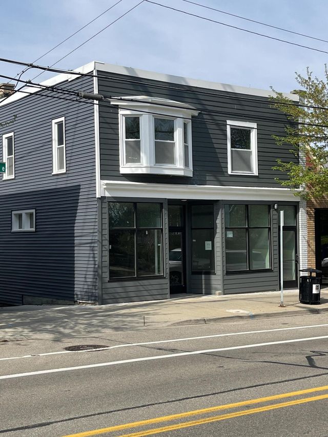 1123 Fulton Street E, Grand Rapids