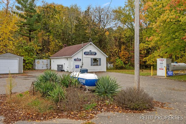 3805 S Ravenna Road, Ravenna