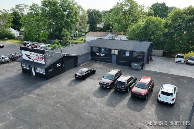 2960 Division Avenue S, Grand Rapids