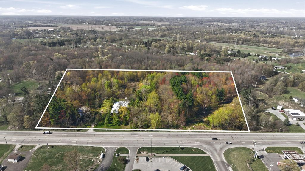14187 Ironwood Drive Nw, Tallmadge charter township