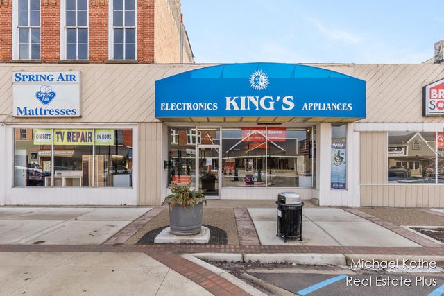 130 W State Street, Hastings