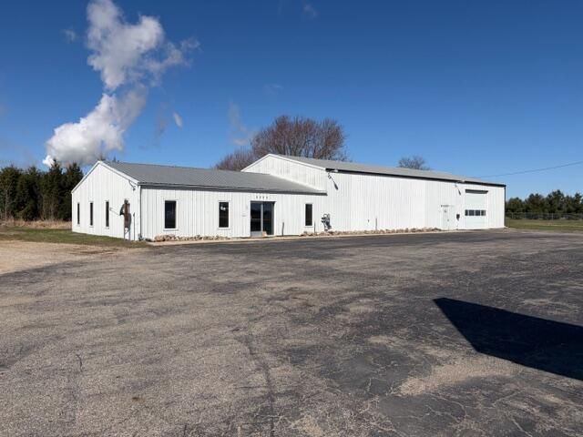 7775 Saddlebag Lake Road, Lake Odessa
