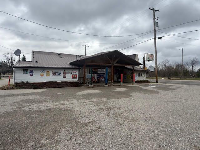 4203 N Abbe Road, Comins