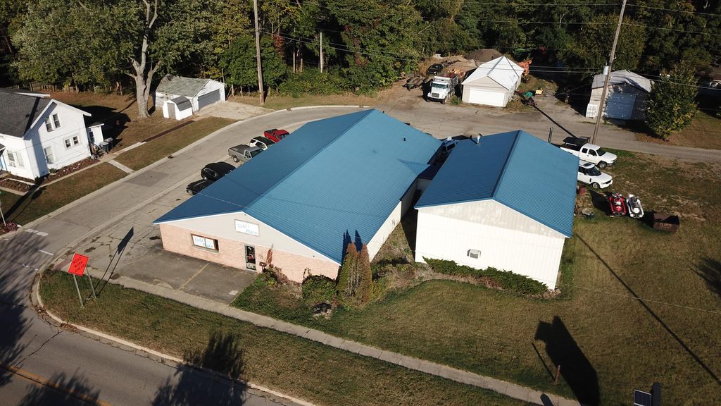 701 S Red Bud Trail, Berrien township