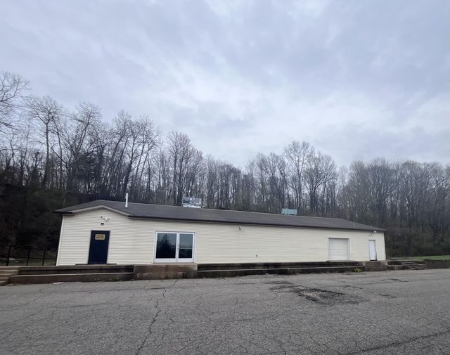 14043 Fulton Street E, Lowell