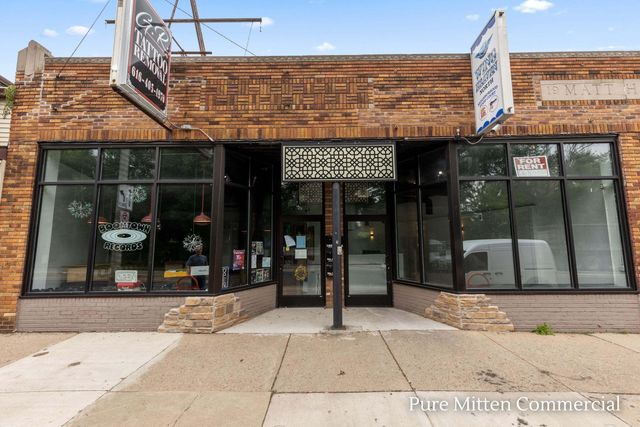 1809 Plainfield Avenue Ne, Grand Rapids