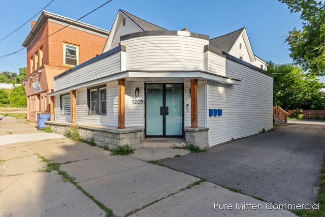 1205 Bridge Street Nw, Grand Rapids