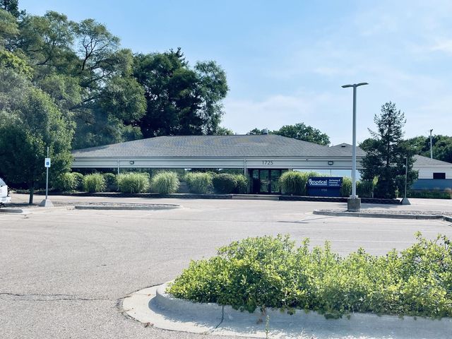 1725 S Park Street, Kalamazoo
