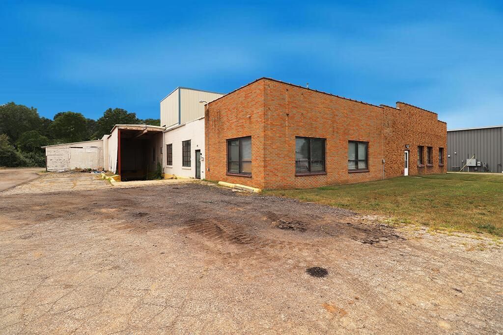 9702 Portage Road, Portage city