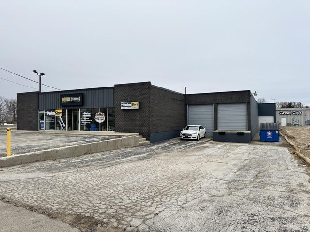 1656 Hilltop Road, St. Joseph
