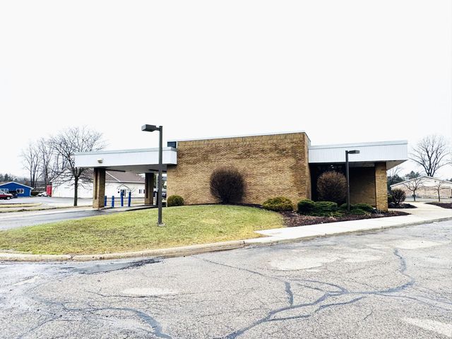 5101 N Grand River Avenue, Lansing