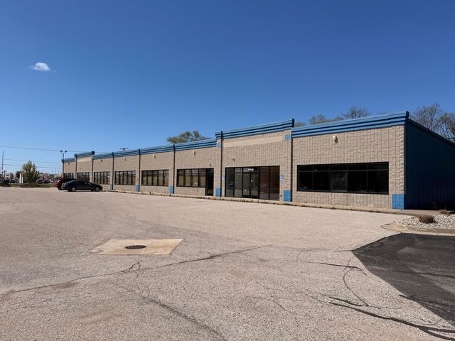 1476 E Ellis Road, Norton Shores
