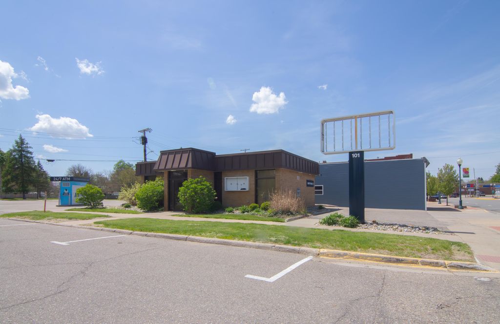 101 W Monroe Street, Bangor city