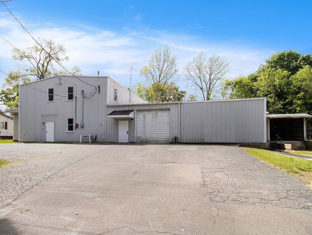 315 7th Avenue, Three Rivers city