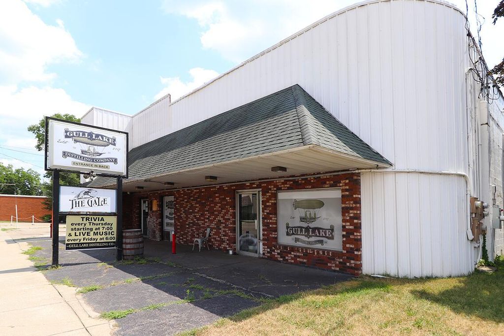 92 E Michigan Avenue Modifier: & 100, Galesburg city