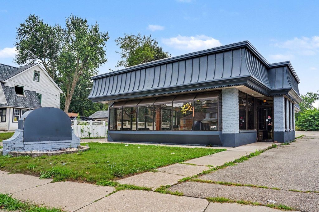 2814 Portage Street Unit: 1, Kalamazoo city