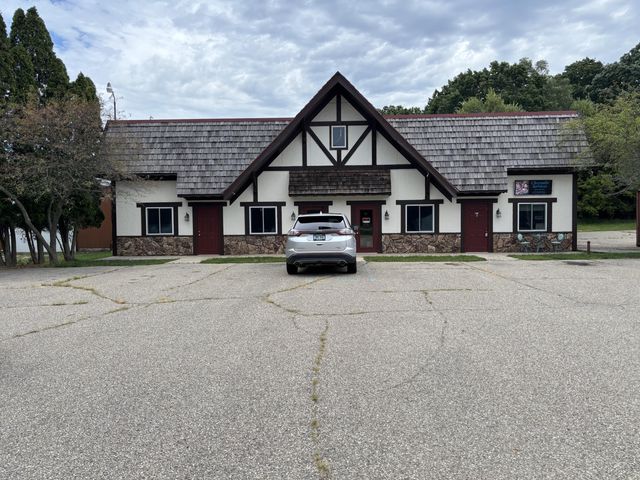 1247 Lincoln Road, Allegan