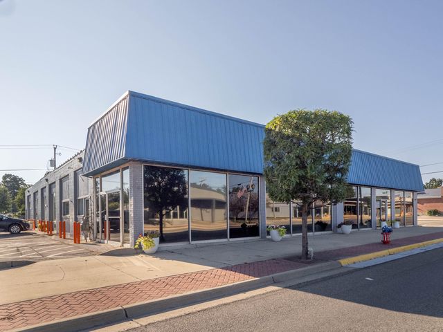 302 S State Street, Gobles
