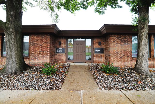 4021 W Main Street Unit: 400, Kalamazoo