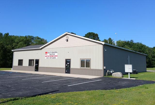 215 N Jebavy Drive, Ludington