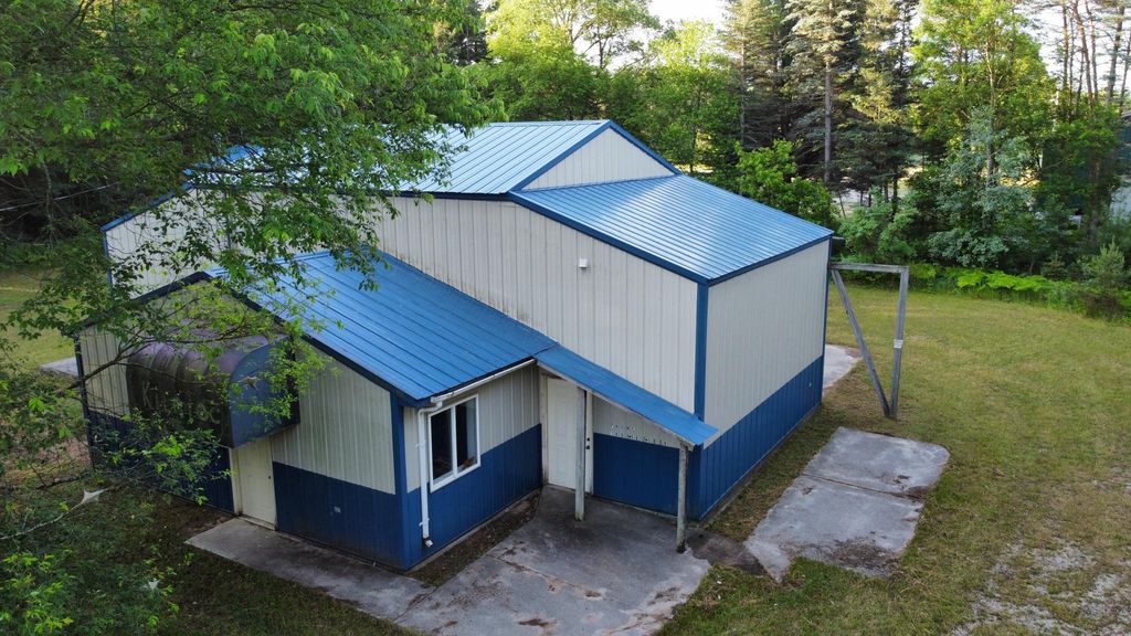 14055 Luhtanen Avenue, Kaleva village