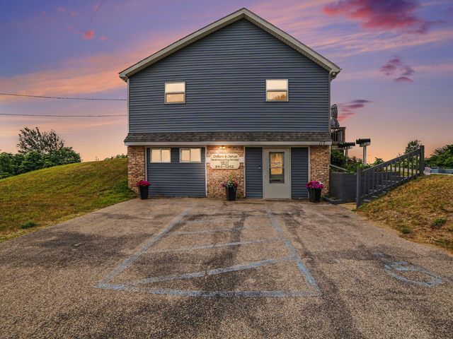 117 N Jebavy Drive, Ludington