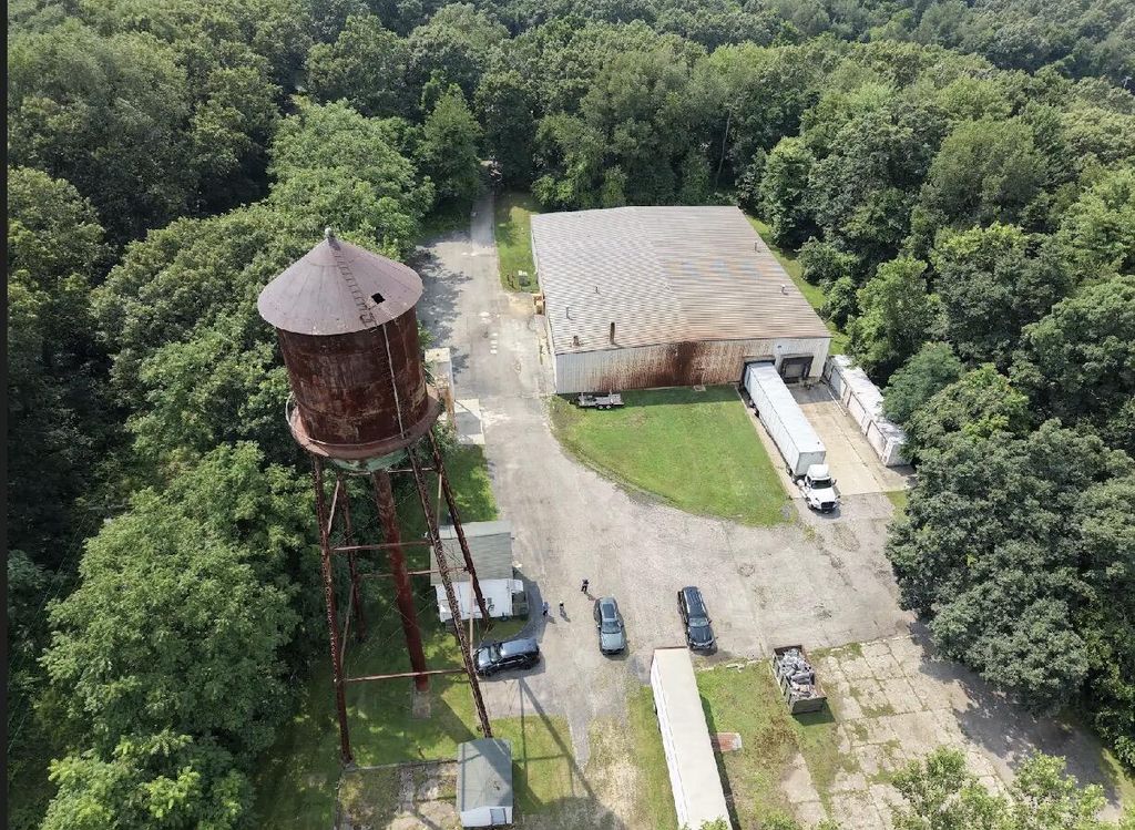 66635 M-66, Sherman township