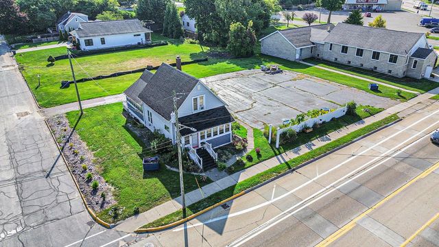 555 Broadway Street, South Haven