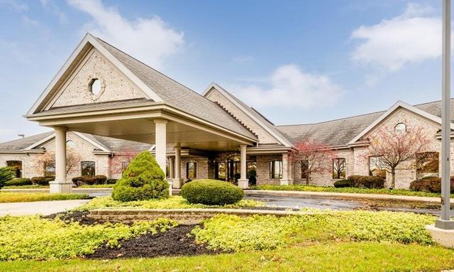 3901 Stonegate Park Unit: B, St. Joseph