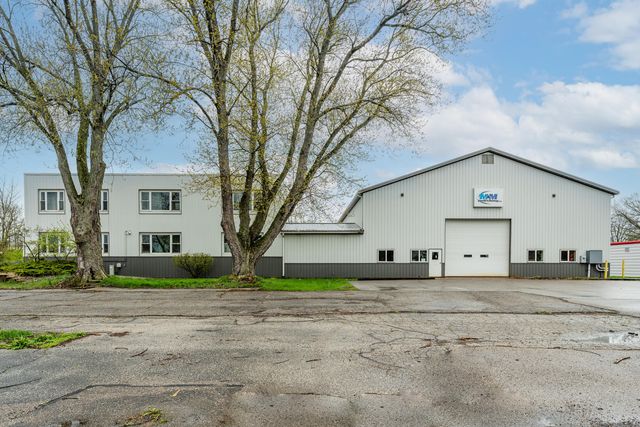 320 Park Street, Coloma