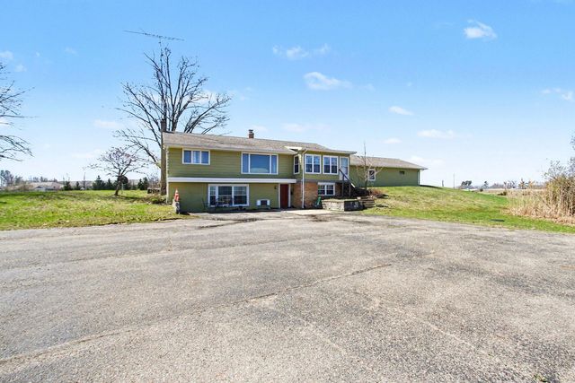 04950 Cecilia Drive, South Haven