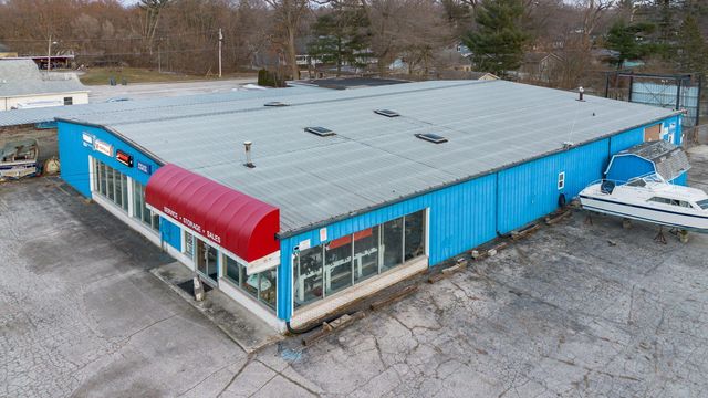 819 W Buffalo Street, New Buffalo