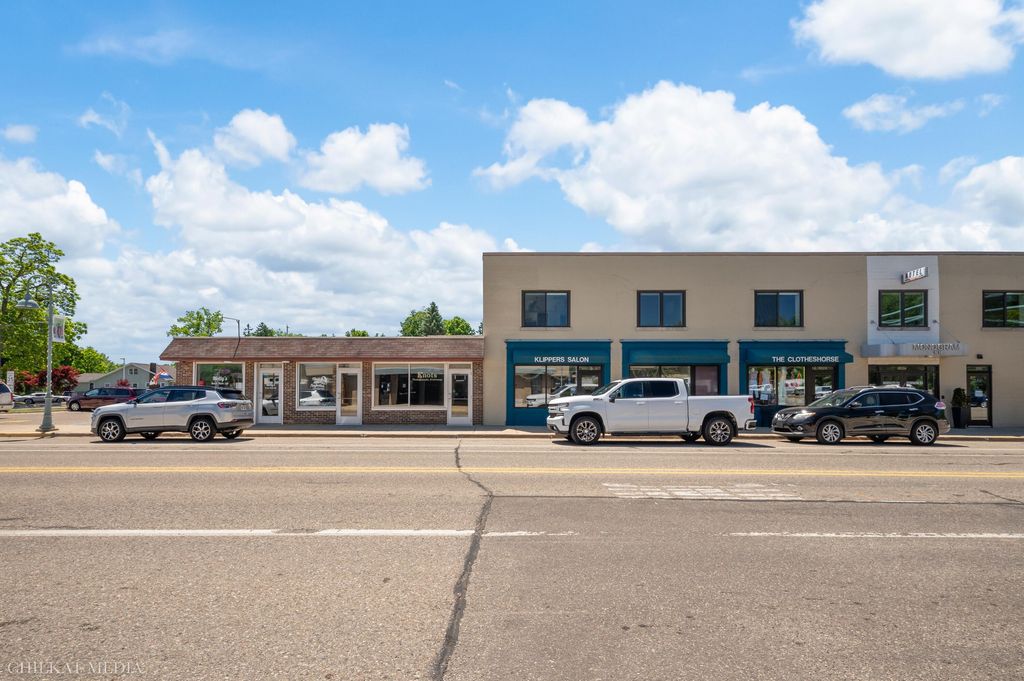 4516 Lake Street, Bridgman city