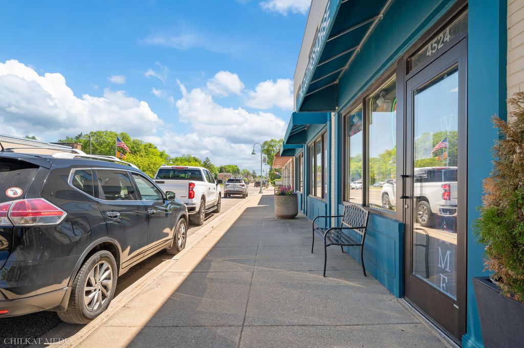 4520 Lake Street, Bridgman city