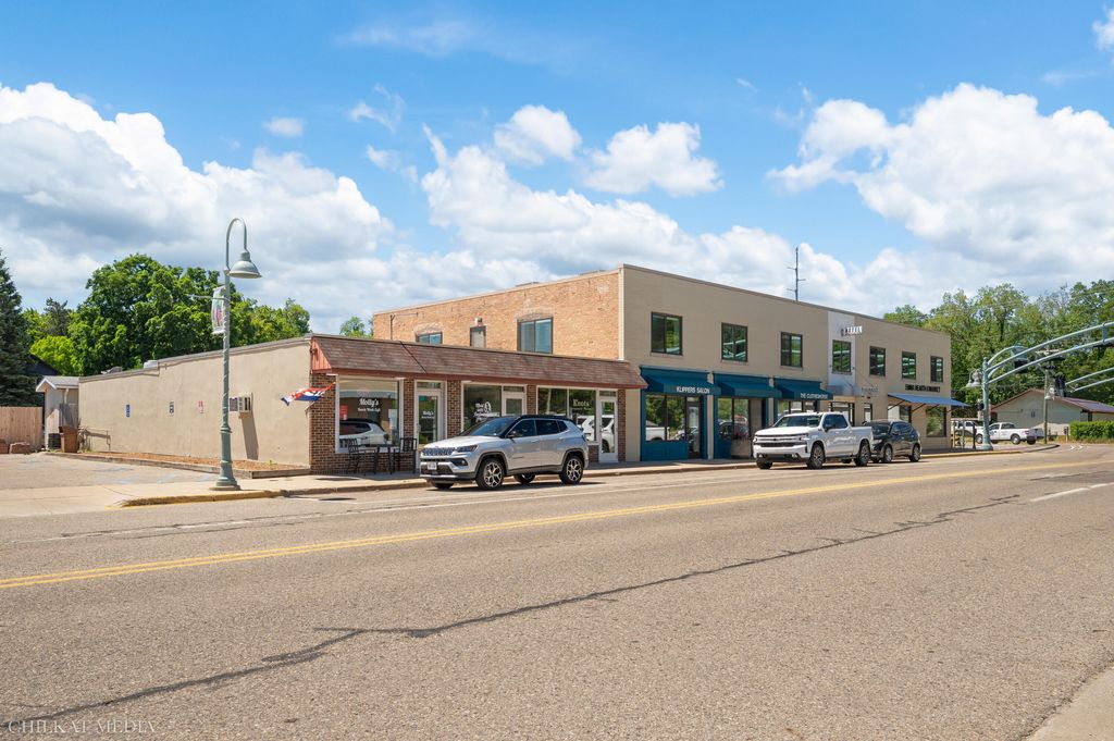 4524 Lake Street, Bridgman city