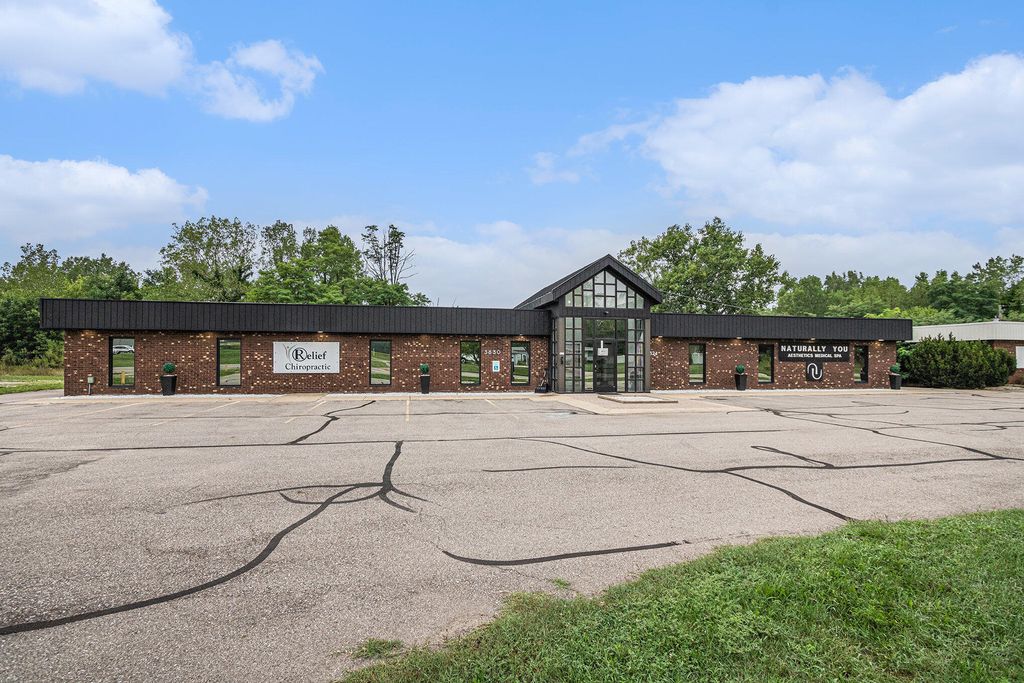 3830-3824 M 139, Royalton township